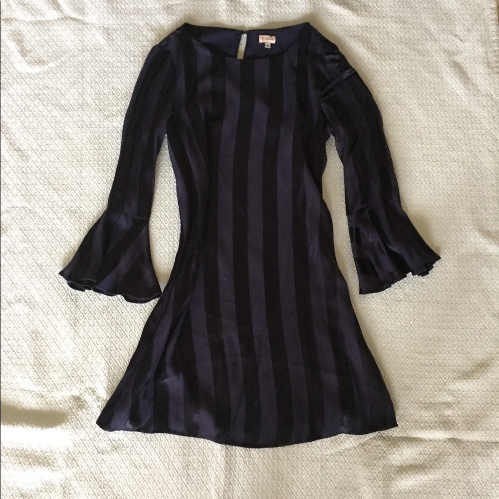 Elegant Daniel Cremieux Shift Dress.